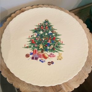 Mikasa, Christmas Spirit Cake Plate
